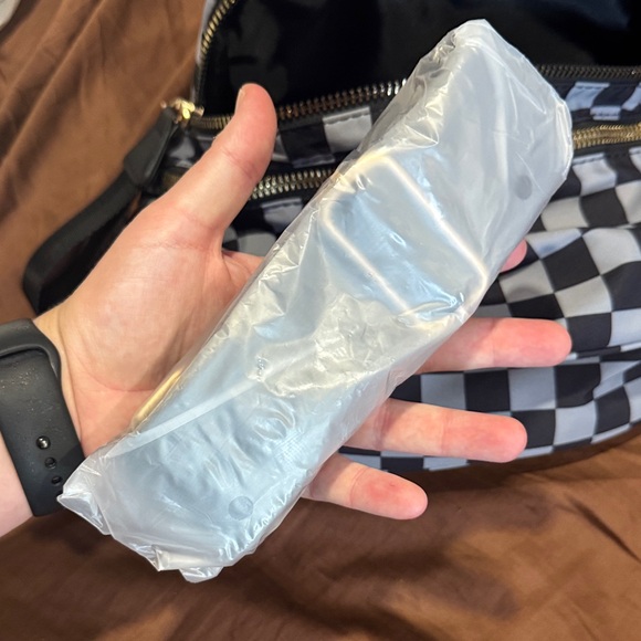 Ounamei Checkered Black and Gray Women’s Fits Everything Bag - Picture 5 of 7